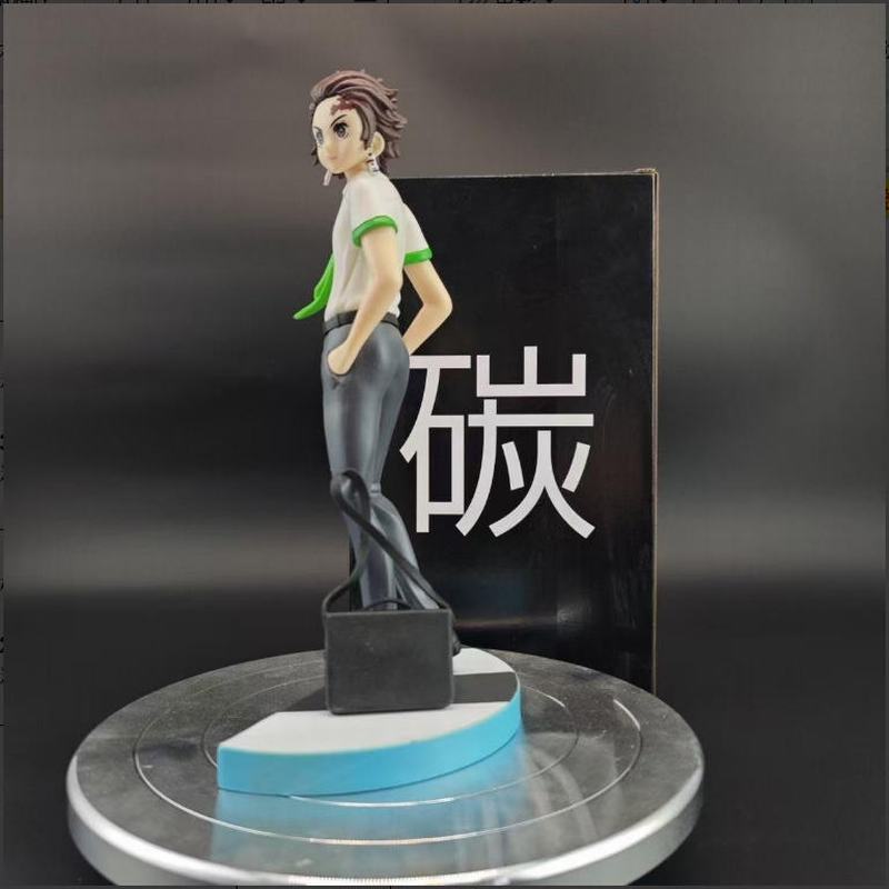 鬼灭之刃 校园 炭治郎 盒装手办 高24cm 鬼灭之刃 校园 炭治郎 盒装手办 高24cm